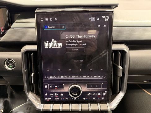 Used 2024 GMC Acadia AT4 image 40