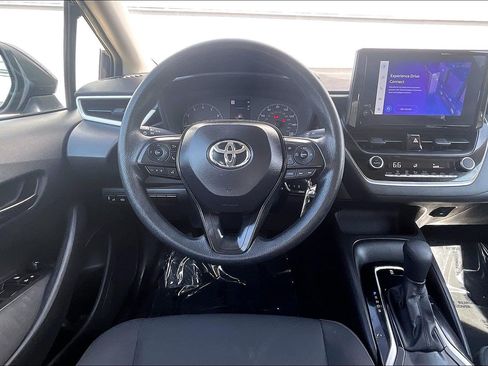 Used 2025 Toyota Corolla LE FWD image 6