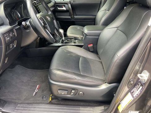 Used 2023 Toyota 4Runner TRD Off-Road Premium w/ Moonroof Package AWD/4WD image 19