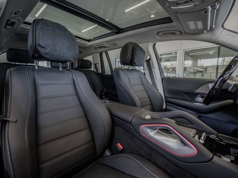 New 2026 Mercedes-Benz GLS 450 4MATIC image 29