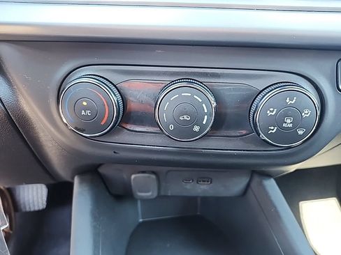 Used 2024 Chevrolet Trax LS FWD image 7