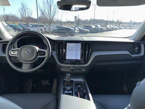 Used 2025 Volvo XC60 B5 Plus w/ Climate Package image 29