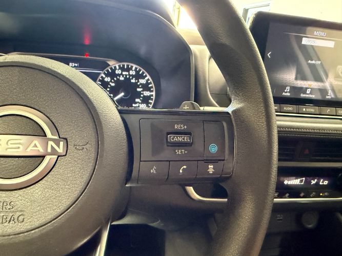Used 2023 Nissan Rogue SV FWD image 22