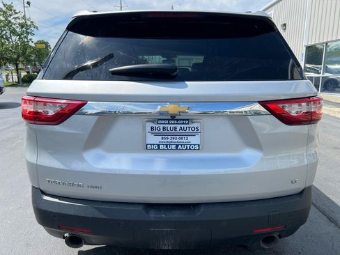 Used 2019 Chevrolet Traverse LT w/ LPO, Floor Liner Package AWD/4WD image 4