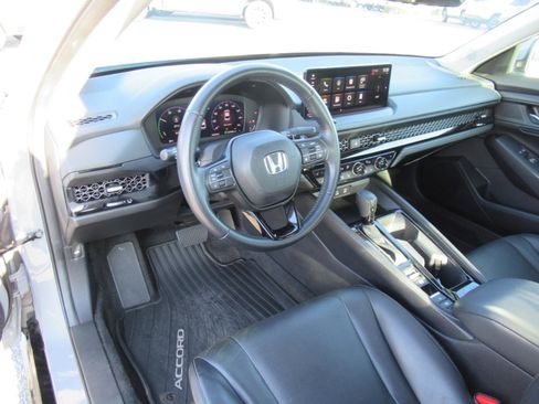 Used 2024 Honda Accord EX-L image 17