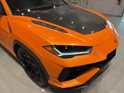 Used 2023 Lamborghini Urus Performante image 21