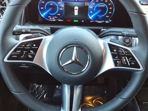 Certified 2025 Mercedes-Benz EQB 300 4MATIC image 8