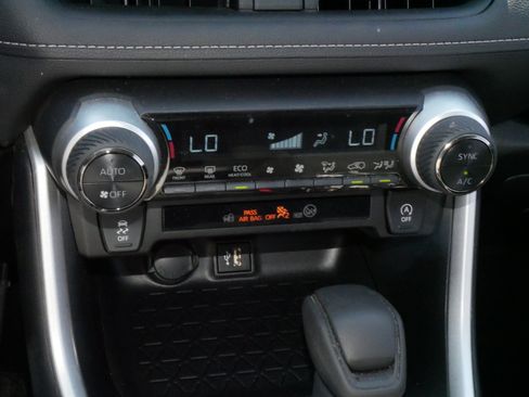 Certified 2025 Toyota RAV4 XLE AWD/4WD image 23