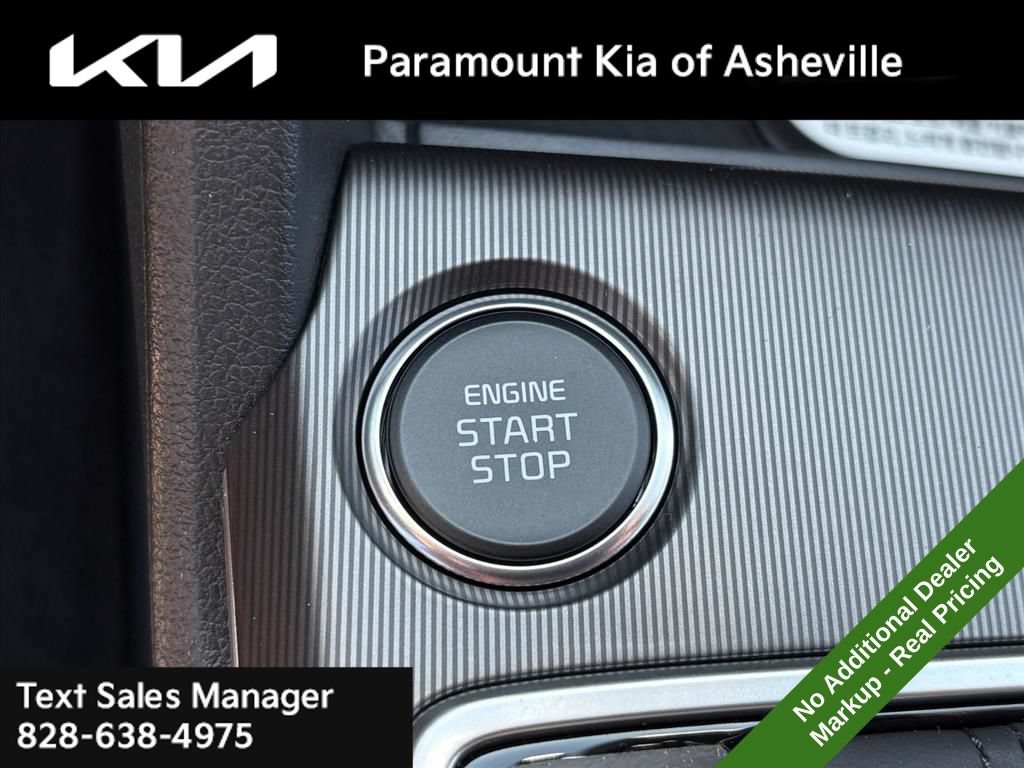 New 2026 Kia Sportage EX FWD image 13
