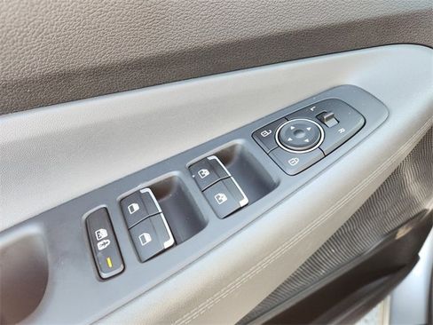 Used 2023 Hyundai Santa Fe SEL image 28