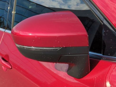 Used 2024 Nissan Pathfinder Platinum w/ Black Appearance Package image 12