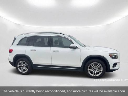 Used 2020 Mercedes-Benz GLB 250 4MATIC image 4