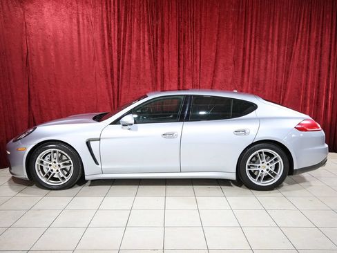 Used 2016 Porsche Panamera Edition RWD image 4