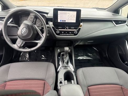 Certified 2025 Toyota Corolla SE image 25