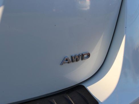 Used 2011 Nissan Rogue S image 37