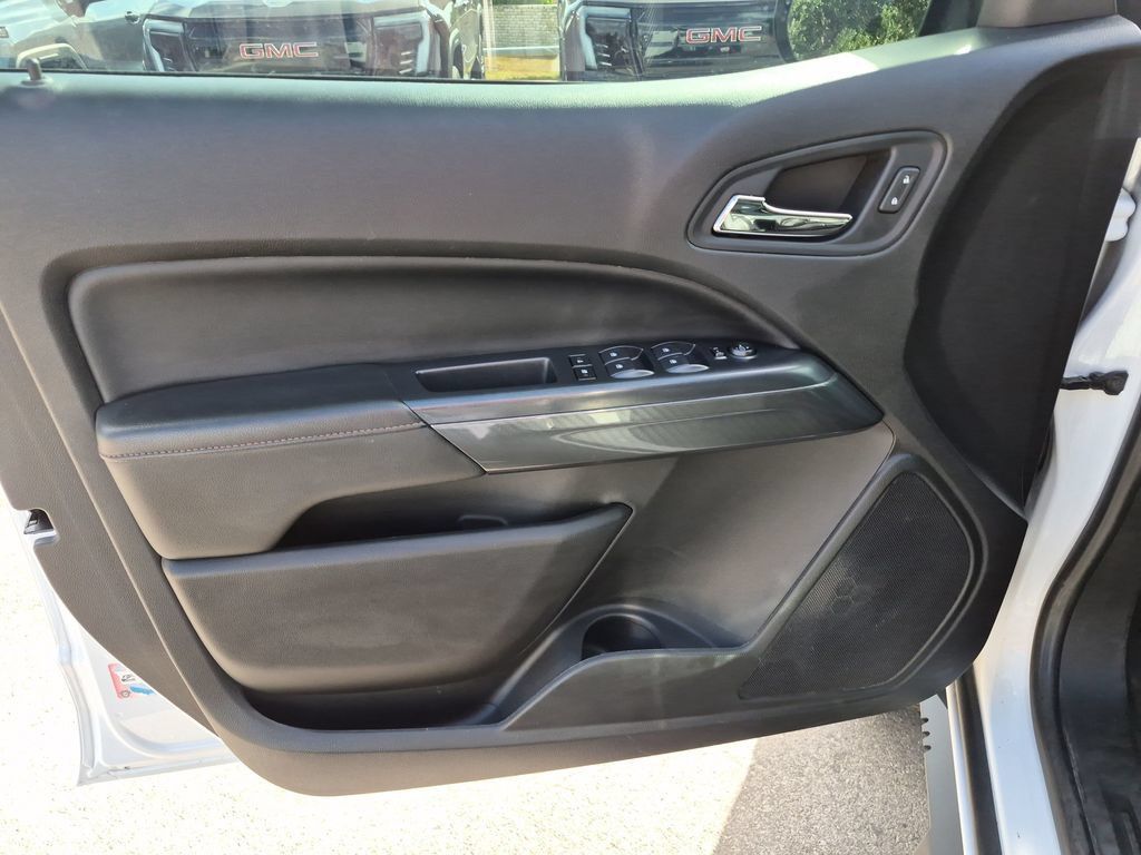 Used 2021 GMC Canyon AT4 w/ Driver Alert Package AWD/4WD image 19