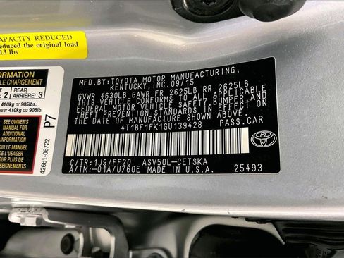 Used 2016 Toyota Camry LE image 33