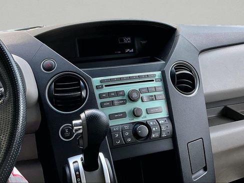 Used 2011 Honda Pilot LX image 9