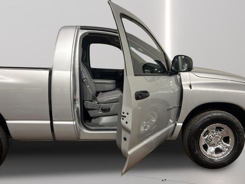 Used 2007 Dodge Ram 1500 Truck ST w/ SXT Group image 17