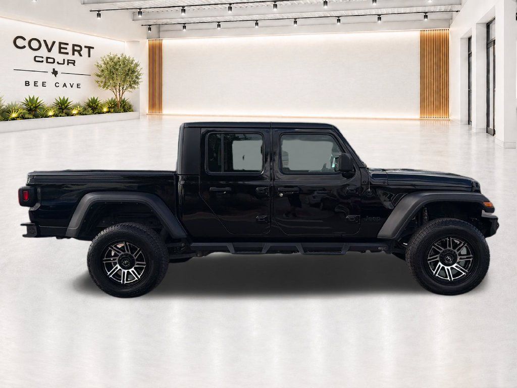Used 2023 Jeep Gladiator Sport w/ Trailer Tow Package AWD/4WD image 15