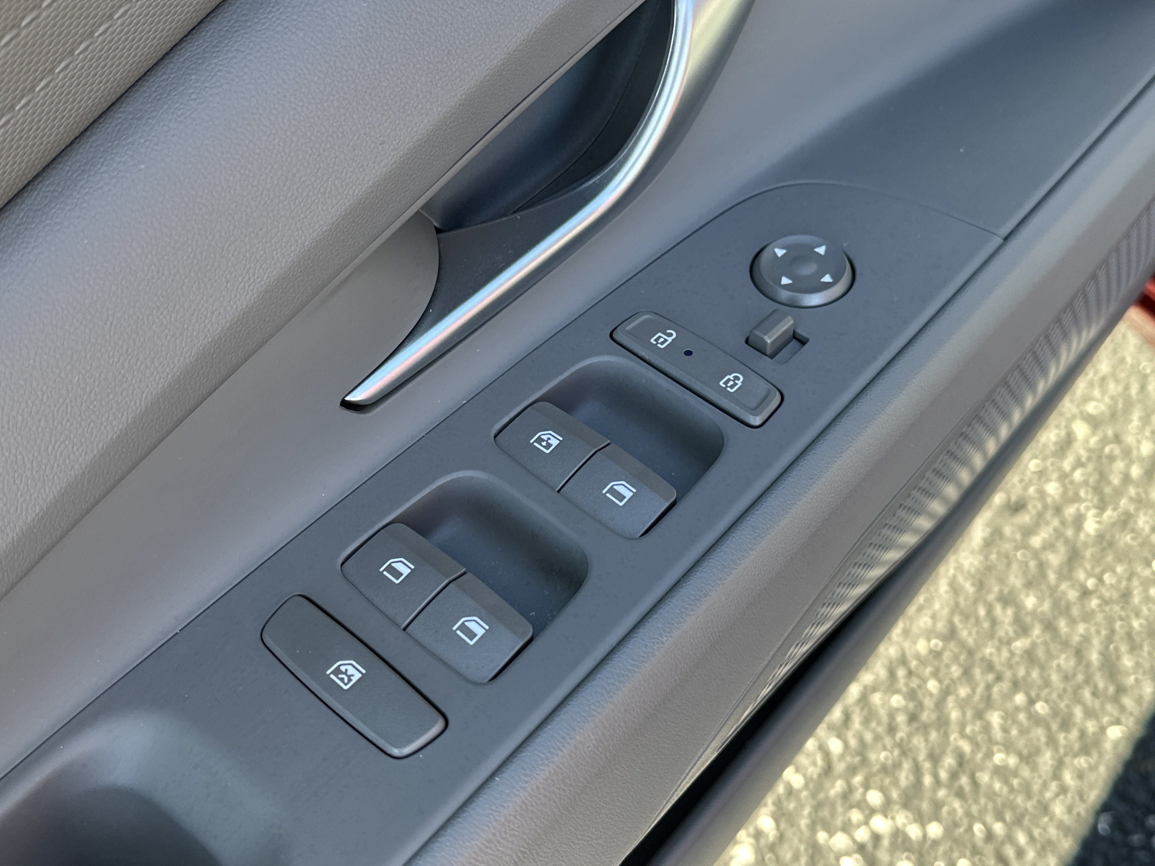 Certified 2024 Hyundai Elantra SEL FWD image 9