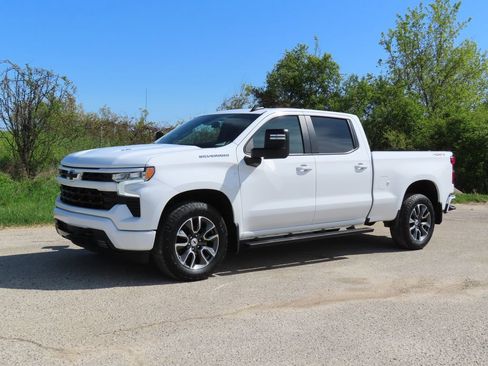 Certified 2024 Chevrolet Silverado 1500 RST w/ Convenience Package II AWD/4WD image 26