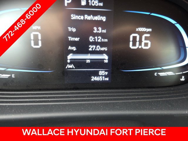 Used 2024 Hyundai Venue Limited FWD image 4