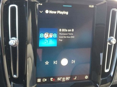 Certified 2023 Volvo XC40 B5 Plus w/ Protection Package Premier image 19