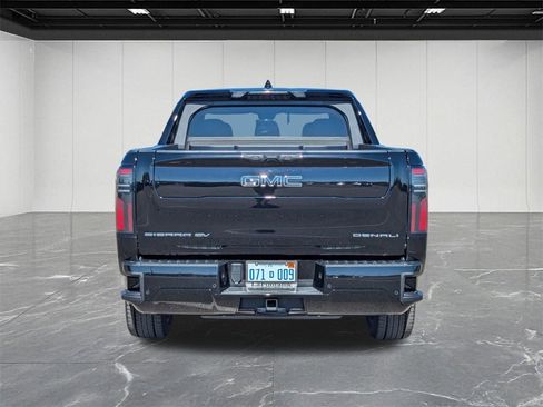 Used 2025 GMC Sierra EV Denali image 7