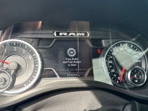 Used 2021 RAM 1500 Big Horn AWD/4WD image 7