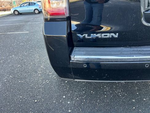 Used 2015 GMC Yukon Denali w/ Premium Package image 20