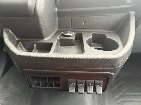 Used 2018 Ford Transit 250 148 Medium Roof w/ Exterior Upgrade Package RWD image 23