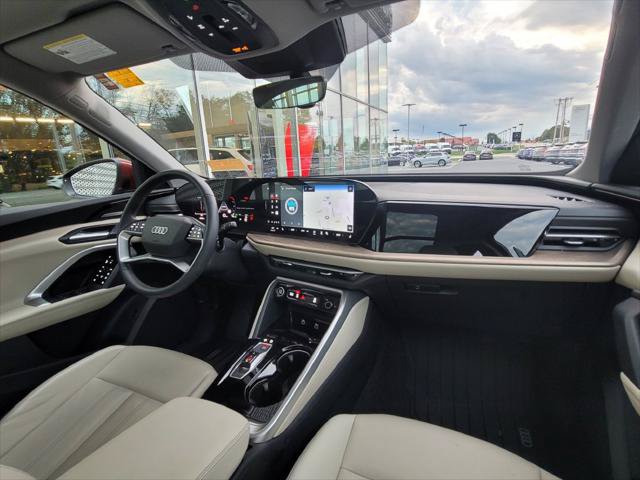 Used 2025 Audi Q5 Premium Plus w/ Premium Plus AWD/4WD image 23