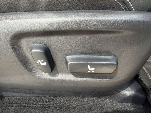 Used 2016 Toyota 4Runner Limited image 30