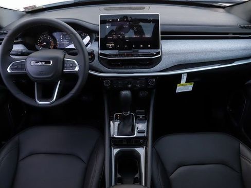 New 2024 Jeep Compass Latitude w/ Sun and Sound Group image 18