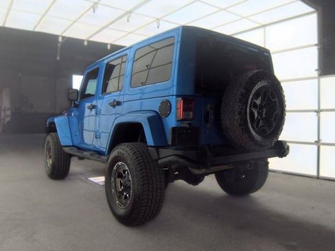 Used 2016 Jeep Wrangler Unlimited Sahara AWD/4WD image 5