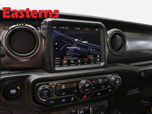Used 2023 Jeep Wrangler Unlimited AWD/4WD image 19