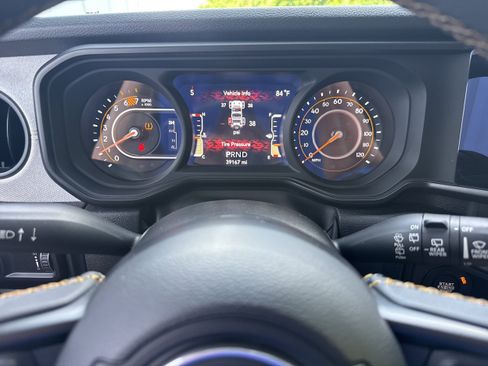 Used 2024 Jeep Wrangler Unlimited Sport AWD/4WD image 20