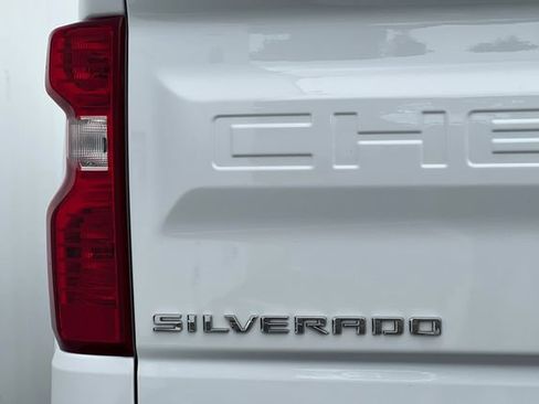 Used 2025 Chevrolet Silverado 1500 LT AWD/4WD image 26