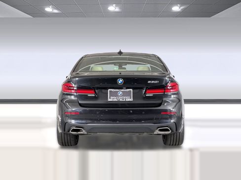 Used 2023 BMW 530i w/ Convenience Package RWD image 10