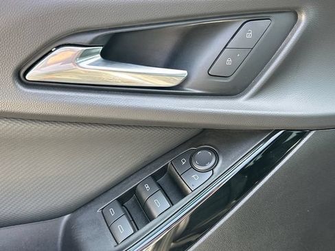Used 2025 Chevrolet Equinox LT w/ Convenience Package II AWD/4WD image 18