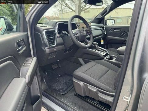 New 2026 GMC Canyon Elevation image 14