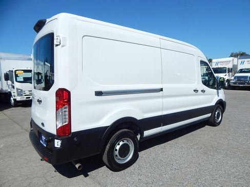 Used 2020 Ford Transit 250 Medium Roof w/ Load Area Protection Package image 4