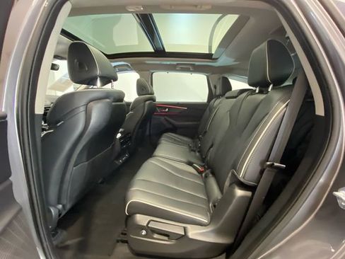 Certified 2024 Acura MDX SH-AWD w/ Advance Package image 15