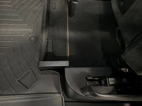 Used 2019 RAM 1500 Limited AWD/4WD image 32