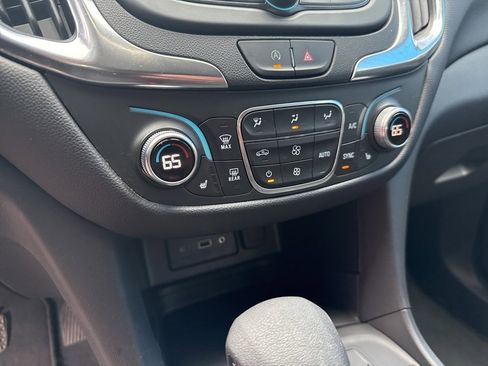 Used 2024 Chevrolet Equinox LT image 25