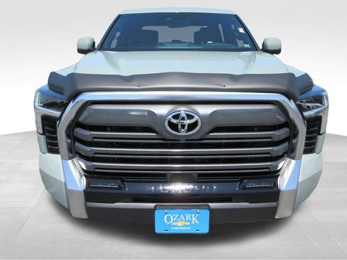 Used 2025 Toyota Tundra Limited AWD/4WD image 9