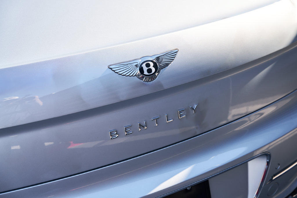 Used 2022 Bentley Flying Spur V8 AWD/4WD image 9