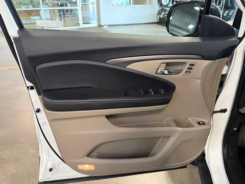Used 2021 Honda Ridgeline RTL-E image 25