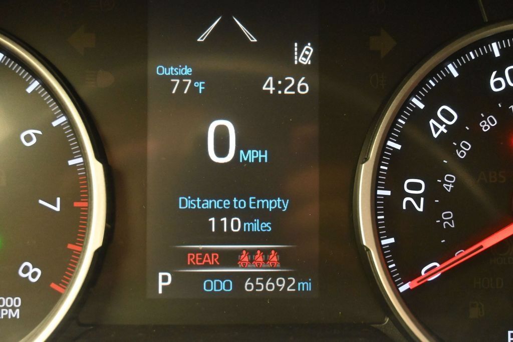 Used 2019 Toyota RAV4 XLE w/ Convenience Package AWD/4WD image 16